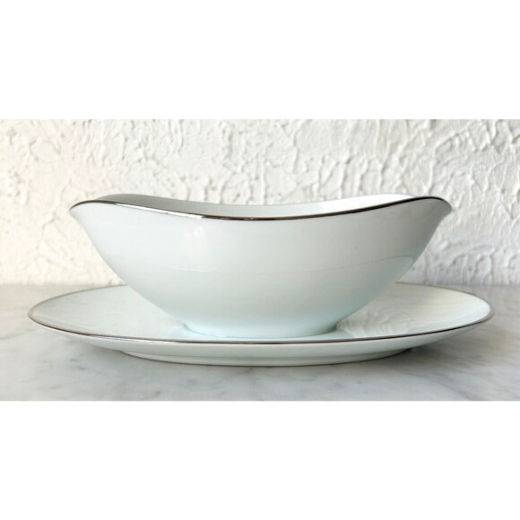Vintage Noritake Colony China Gravy Boat Attached Underplate White Platinum Trim - Picture 4 of 9